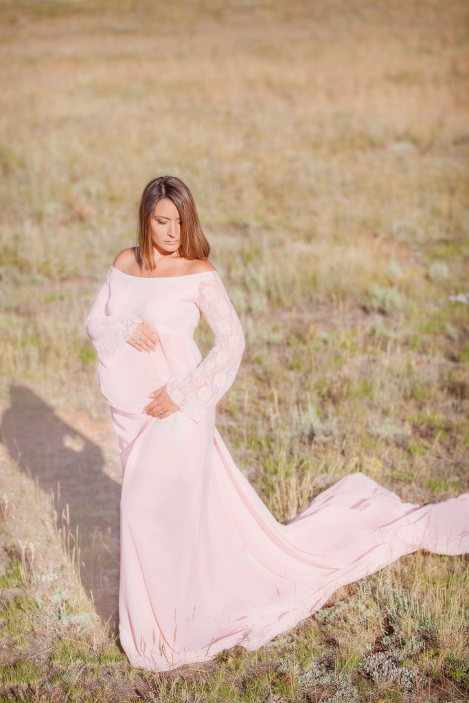 Timeless and beautiful pregnancy photos, Laramie and Cheyenne